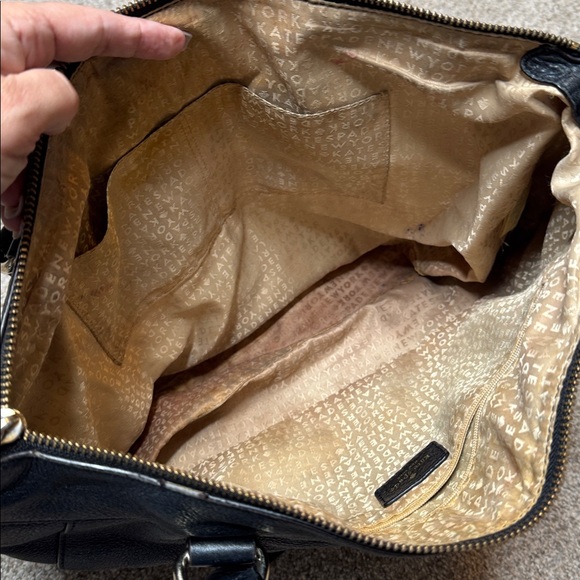 Kate Spade | Berkshire Road Teegan Pebbled Leather Tote Bag in Black - Picture 6 of 16